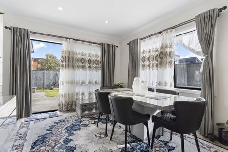 Photo of property in 10 Grey Warbler Road, Hobsonville, Auckland, 0616