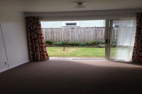 Photo of property in 8-10 Harris Road, Mount Wellington, Auckland, 1051