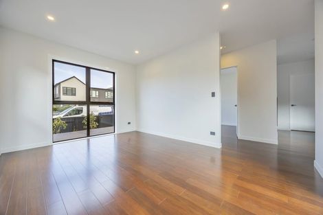 Photo of property in 29 Cara Avenue, Kumeu, 0810