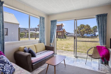 Photo of property in 16 Banks Street, Cooks Beach, Whitianga, 3591