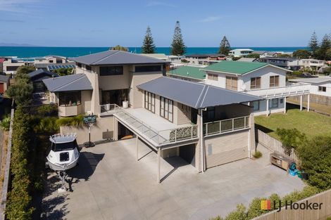 Photo of property in 55 Seaforth Road, Waihi Beach, 3611