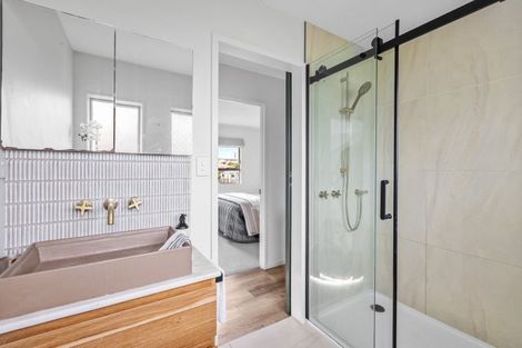 Photo of property in 20b Moffat Road, Red Beach, 0932