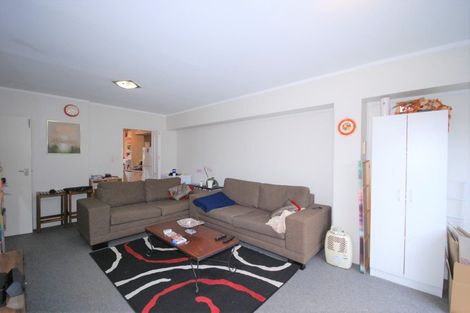 Photo of property in 2/56 Ferndale Road, Mount Wellington, Auckland, 1060