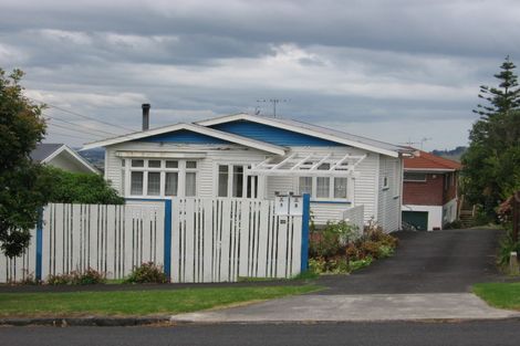 Photo of property in 2/82 Namata Road, One Tree Hill, Auckland, 1061