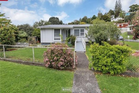 Photo of property in 1 Willow Place, Horahora, Whangarei, 0110