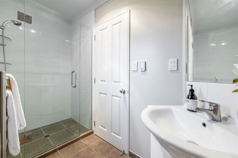 Photo of property in 348b Royal Road, Massey, Auckland, 0614