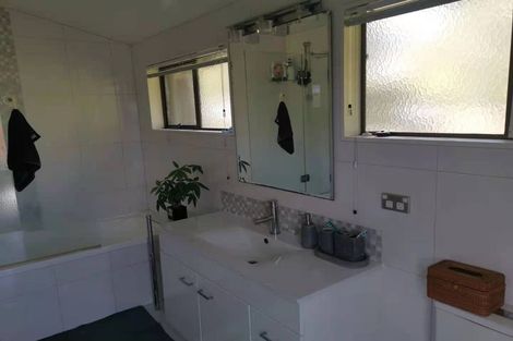 Photo of property in 6 Longwood Place, Forrest Hill, Auckland, 0620