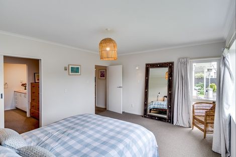 Photo of property in 15 Kopanga Road, Havelock North, 4130