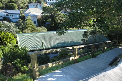 Photo of property in 68 Black Rock Road, Newlands, Wellington, 6037