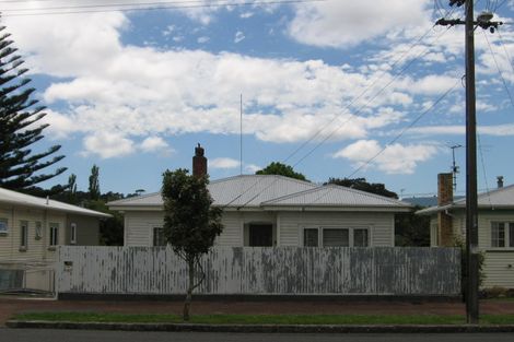 Photo of property in 21 Premier Avenue, Point Chevalier, Auckland, 1022