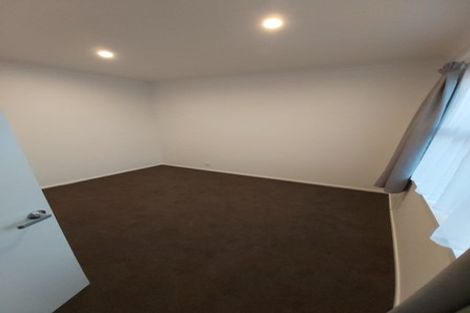 Photo of property in 6 Queens Road, Glen Avon, New Plymouth, 4312