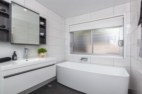 Photo of property in 19a Wharemauku Road, Raumati Beach, Paraparaumu, 5032