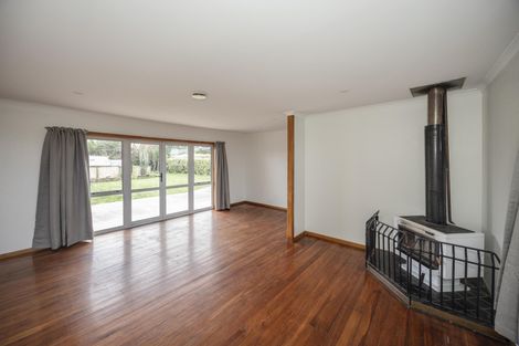 Photo of property in 28 Awamoa Road, Holmes Hill, Oamaru, 9401