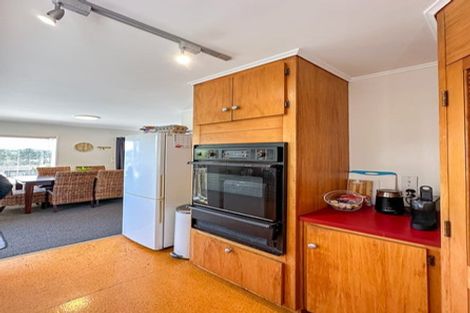 Photo of property in 1/1 Nigel Road, Browns Bay, Auckland, 0630