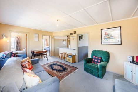 Photo of property in 51 Pratt Avenue, Foxton Beach, Foxton, 4815