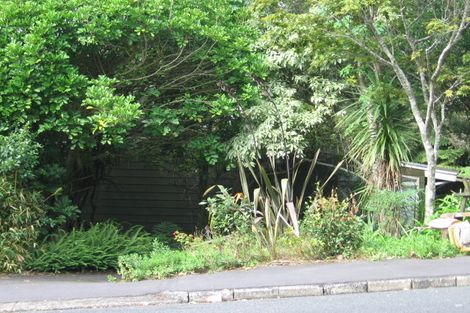 Photo of property in 186 Atkinson Road, Titirangi, Auckland, 0604