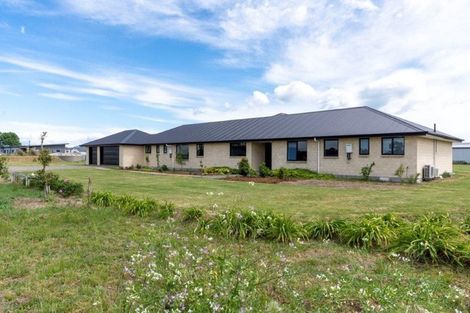 Photo of property in 8 Northside Drive, Waikuku, Rangiora, 7473