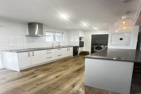 Photo of property in 217 Tripoli Road, Point England, Auckland, 1072