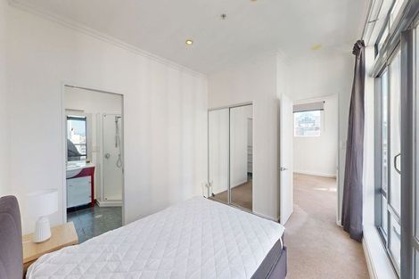 Photo of property in Atrium Towers, 9a/154 The Terrace, Wellington Central, Wellington, 6011