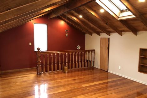 Photo of property in 26 Glen Road, Stokes Valley, Lower Hutt, 5019