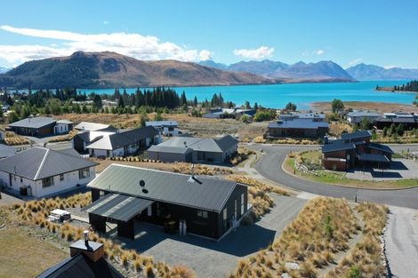 Photo of property in 6 Manning Place, Lake Tekapo, 7999