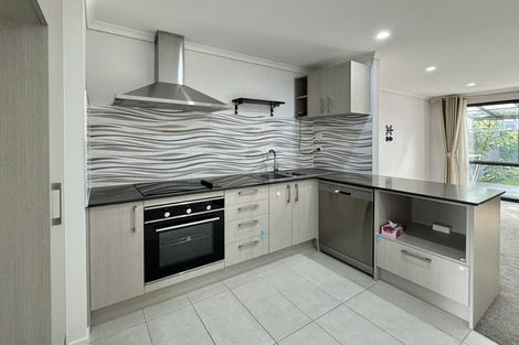 Photo of property in 20 Bellbird Street, Papakura, 2110