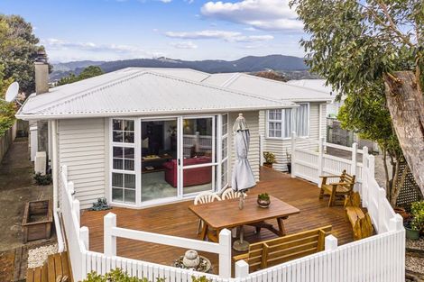 Photo of property in 64 Alexander Road, Raumati Beach, Paraparaumu, 5032