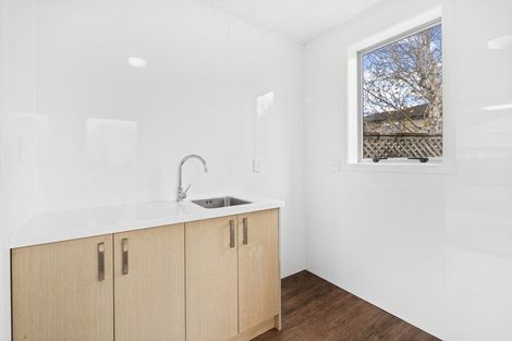 Photo of property in 1/1a Margaret Place, Milford, Auckland, 0620