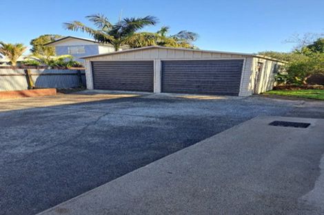 Photo of property in 11 Mcshane Street, Pukekohe, 2120