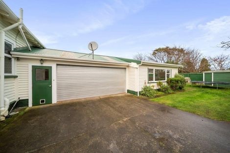 Photo of property in 17 Clifford Street, Hawera, 4610
