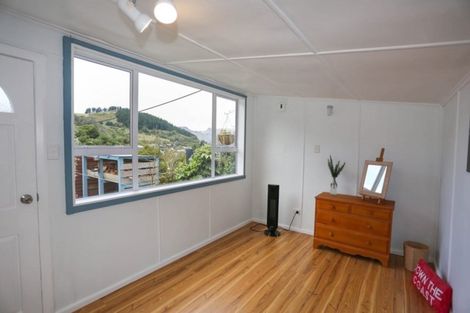 Photo of property in 45 Cornwall Road, Lyttelton, 8082