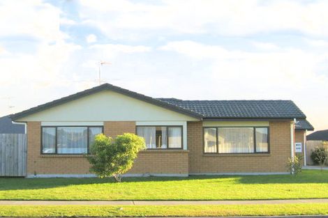 Photo of property in 77 Redcastle Drive, East Tamaki, Auckland, 2013