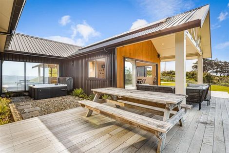Photo of property in 1250 Kaipara Hills Road, Kaipara Flats, Warkworth, 0984