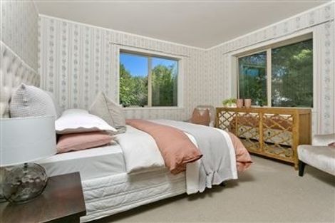 Photo of property in 1/226 Forrest Hill Road, Forrest Hill, Auckland, 0620