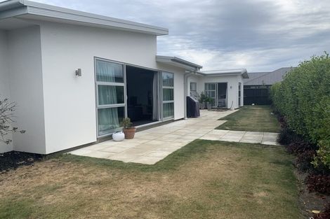 Photo of property in 16b Crown Close, Prebbleton, 7604