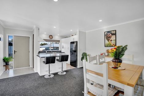 Photo of property in 8b Joshua Place, Bell Block, New Plymouth, 4312