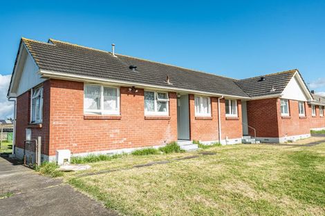 Photo of property in 14 Rogers Street, Castlecliff, Whanganui, 4501