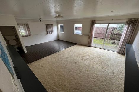 Photo of property in 55 Winters Road, Redwood, Christchurch, 8051