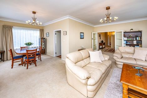 Photo of property in 20 Great North Road, Saint Johns Hill, Whanganui, 4500