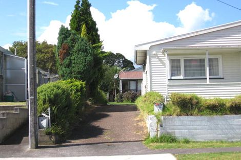 Photo of property in 1/10 Hutchinson Avenue, New Lynn, Auckland, 0600