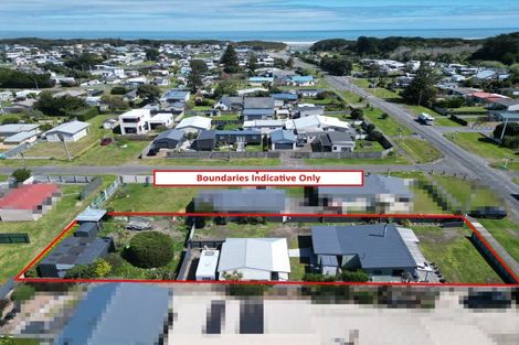 Photo of property in 55 Koputara Road, Himatangi Beach, Foxton, 4891