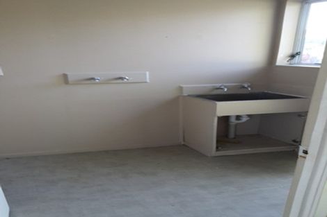 Photo of property in 1/5 Myna Place, Weymouth, Auckland, 2103