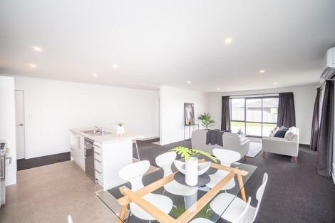 Photo of property in 21 Varsity Heights, Fitzherbert, Palmerston North, 4410