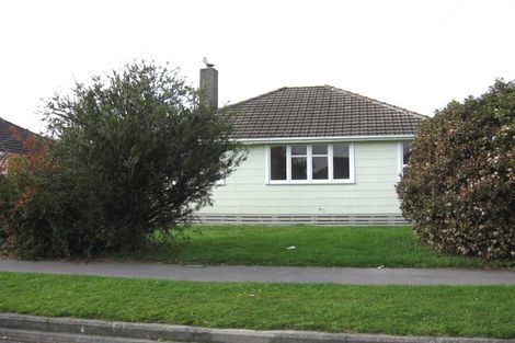 Photo of property in 14 Oakland Street, Northcote, Christchurch, 8052