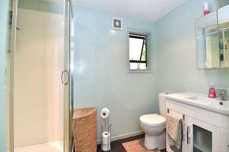 Photo of property in 25 Waiora Road, Stanmore Bay, Whangaparaoa, 0932