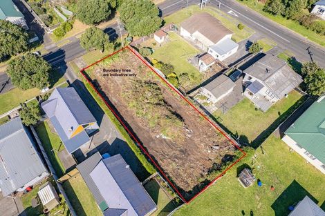 Photo of property in 19 Karewa Street, Castlecliff, Wanganui, 4501