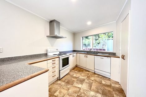 Photo of property in 1/10 Napoleon Avenue, Milford, Auckland, 0620