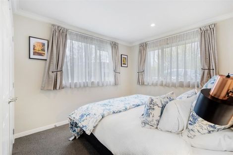 Photo of property in 13 Ada Place, Lake Hayes, Queenstown, 9304