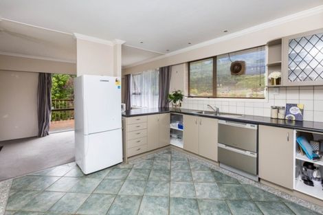 Photo of property in 4 Vista Crescent, Maoribank, Upper Hutt, 5018