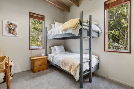 Photo of property in 26 Whakamoenga Point, Acacia Bay, Taupo, 3385